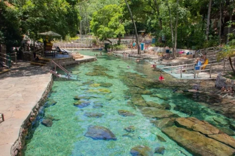 Turismo de bem-estar no Brasil: destinos para descanso real, não só roteiro bonito